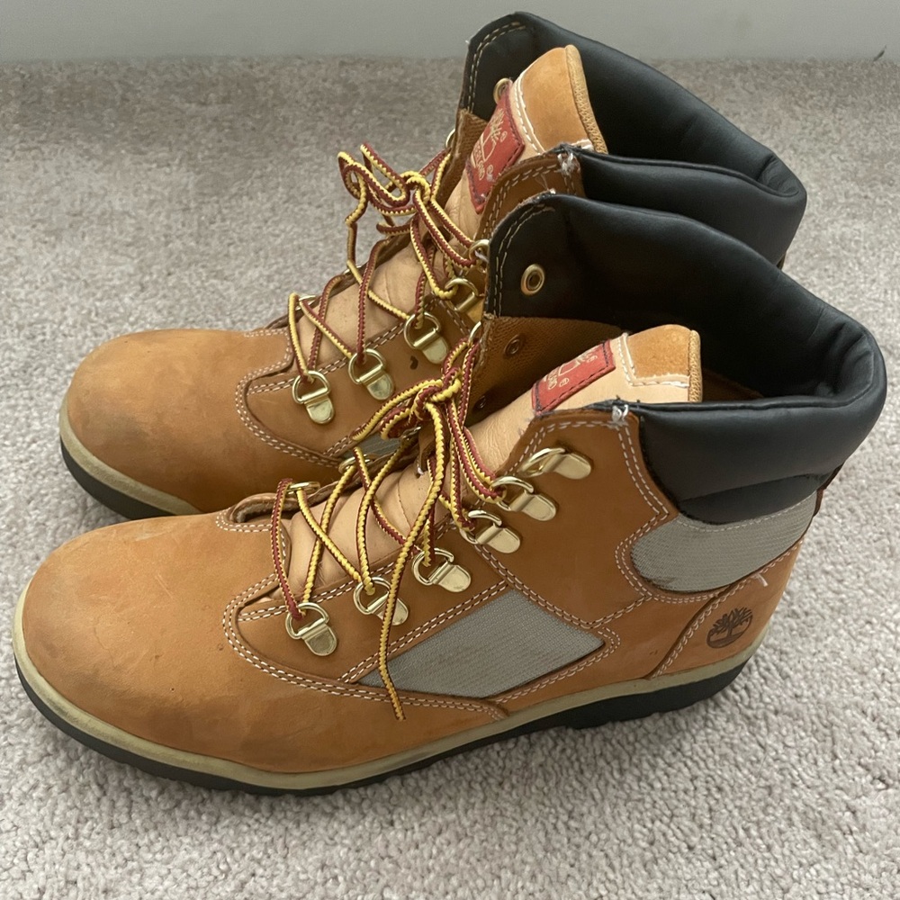 Youth timberlands size 7